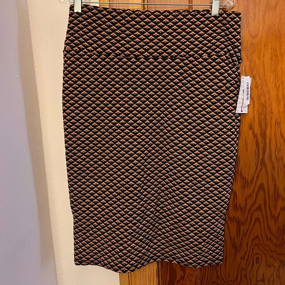 Large LuLaRoe Cassie Skirt Black